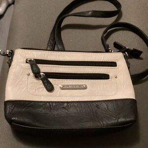 Stone Mountain Black and Cream Crossbody Bag
